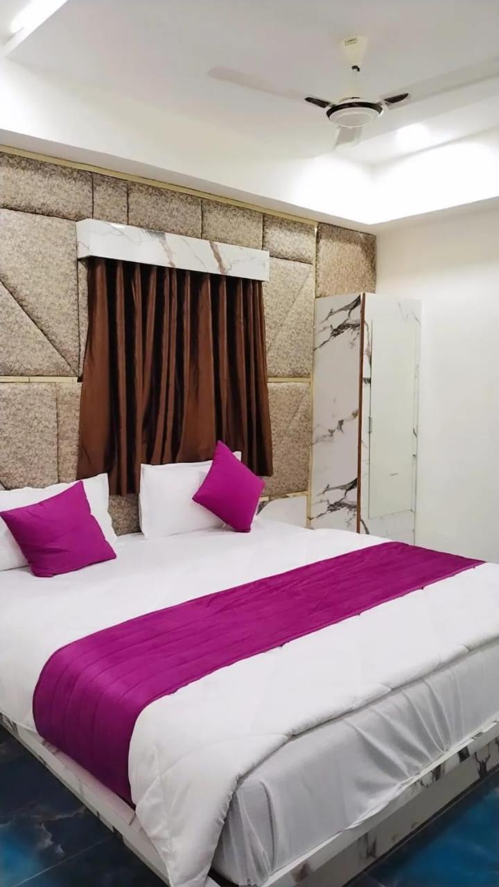 Hotel Karnavati أحمد أباد المظهر الخارجي الصورة