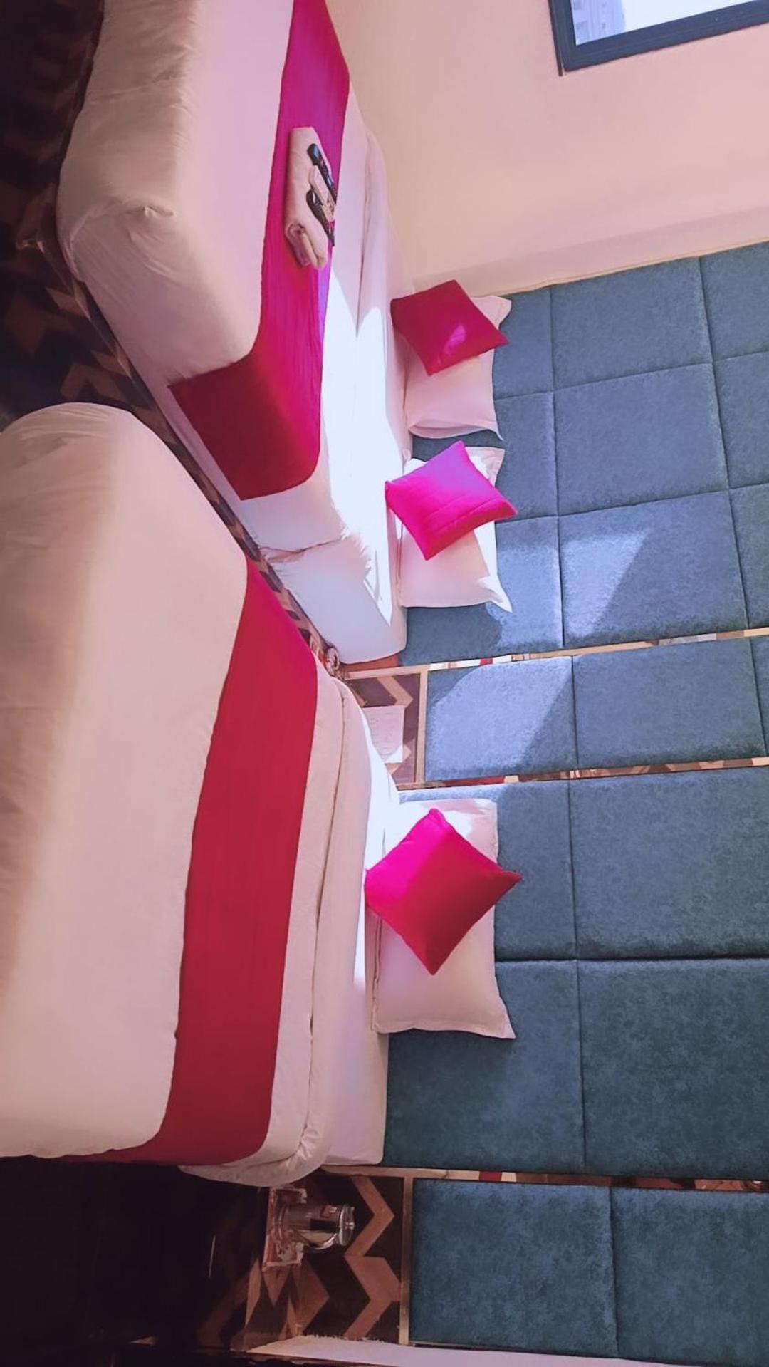 Hotel Karnavati أحمد أباد المظهر الخارجي الصورة